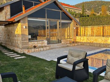 Duplex Chalet with Private Pool – Louaizeh, Jezzine