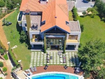 Luxurious Villa – Kaifoun