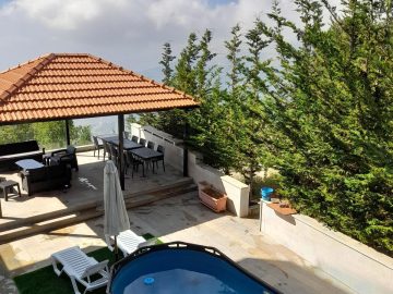 Three Floor Villa – Mtein, Zaarour