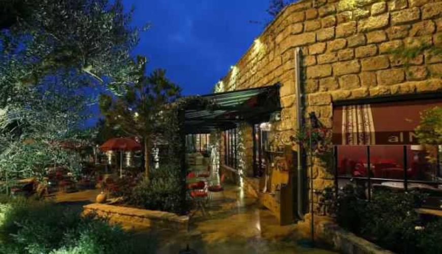 Al Mandaloun Cafe