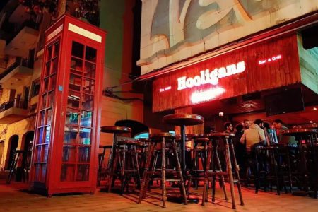 Hooligans Bar & Grill