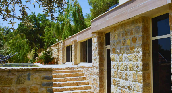 Two Guesthouses with Private Pool – Baaqline, Chouf