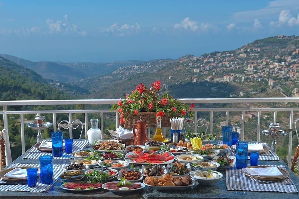 Have Lunch with an Amazing View in Mir Amin Palace