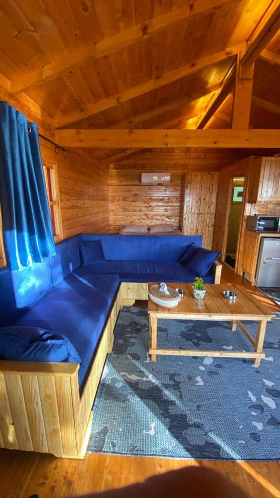 Blue Jay Wooden Cabin – Mazboud, el Chouf