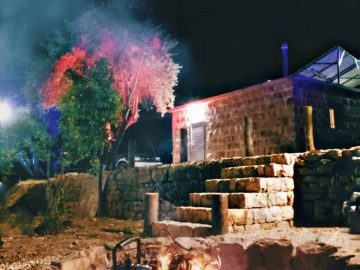 Stone Guesthouse with River Access – Jdeideh, El Chouf