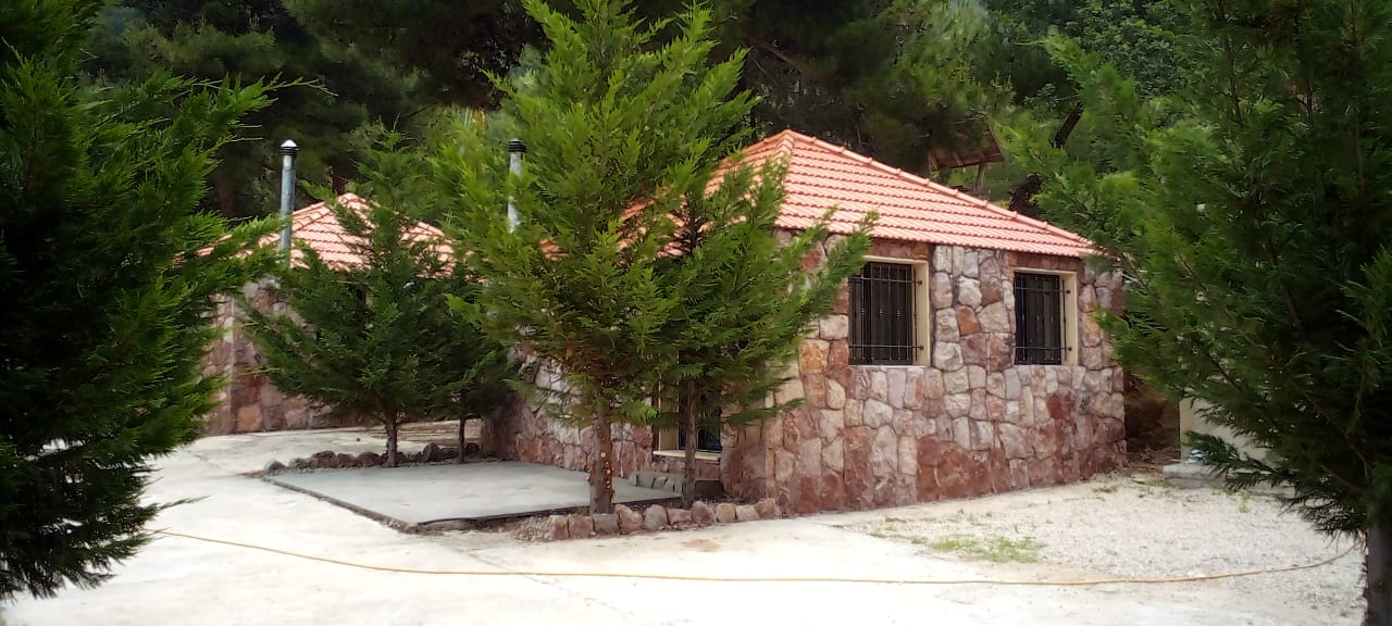 Stone Bungalow (1) – Oudin, Andqet