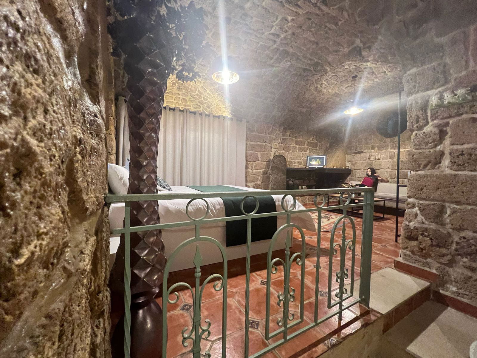 HIRAM in an Authentic Guesthouse – Byblos