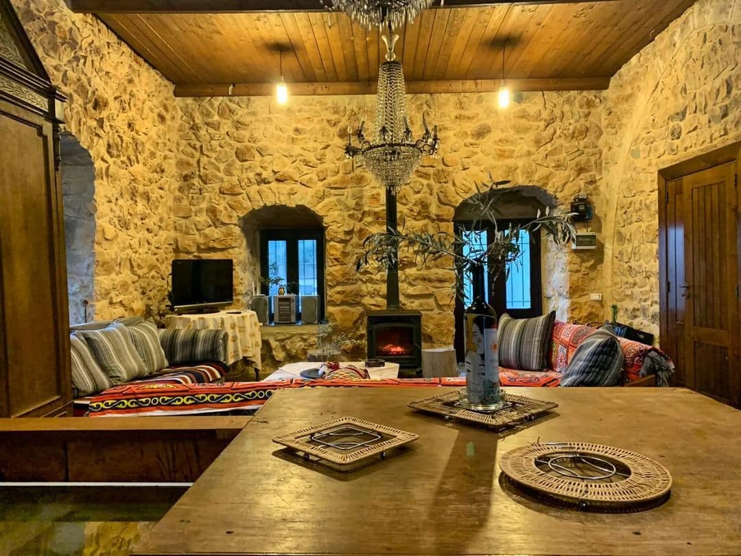 Ground Floor in a Guesthouse – Ain Kfaa, Jbeil