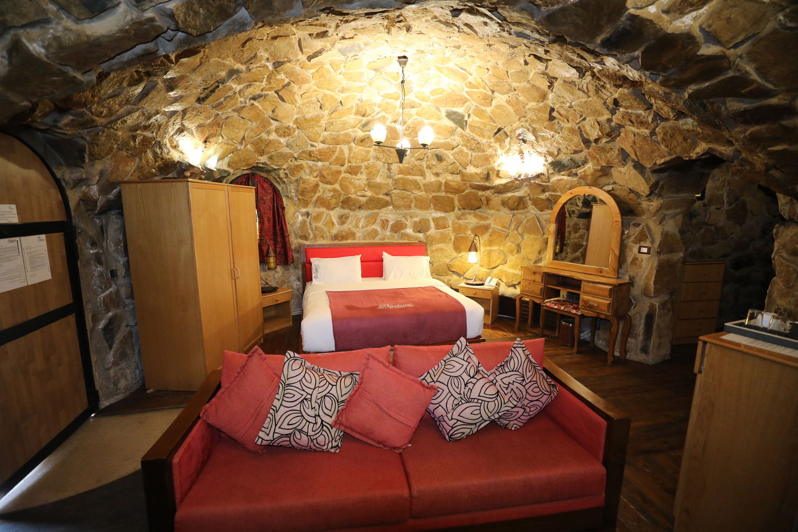 Duplex Cave in an Hotel and Health Resort – Hammana