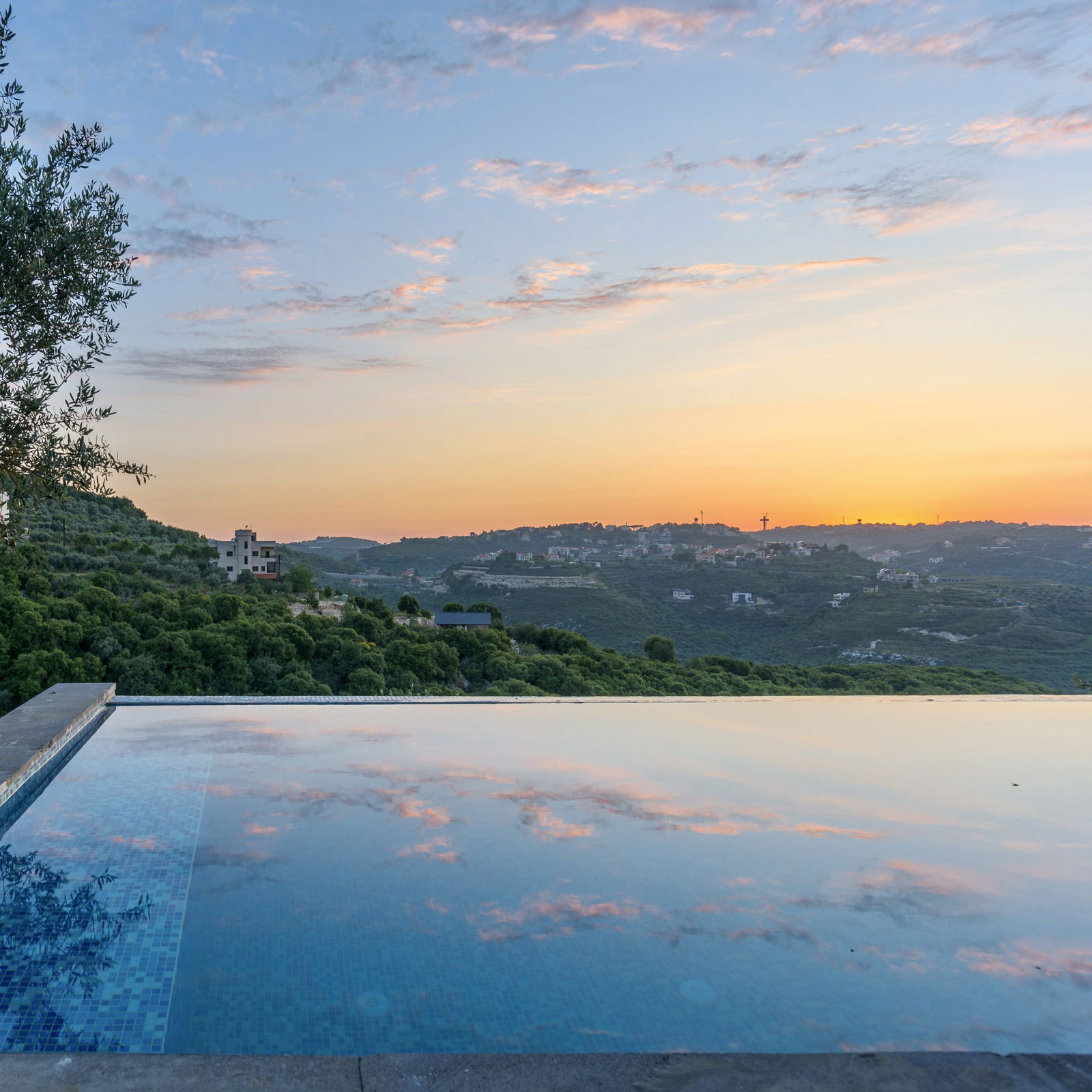 L’olivier House with Private Pool – Kour, Batroun