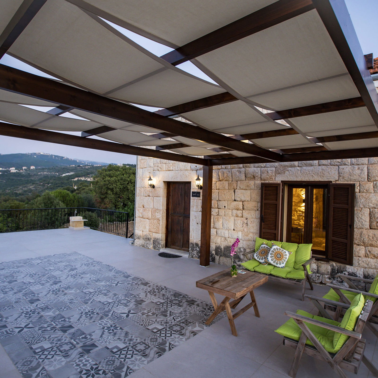 Authentic Guesthouse – Chabtine, Batroun