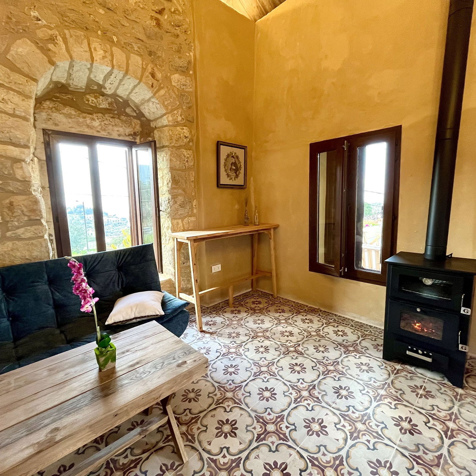 Authentic Guesthouse – Chabtine, Batroun